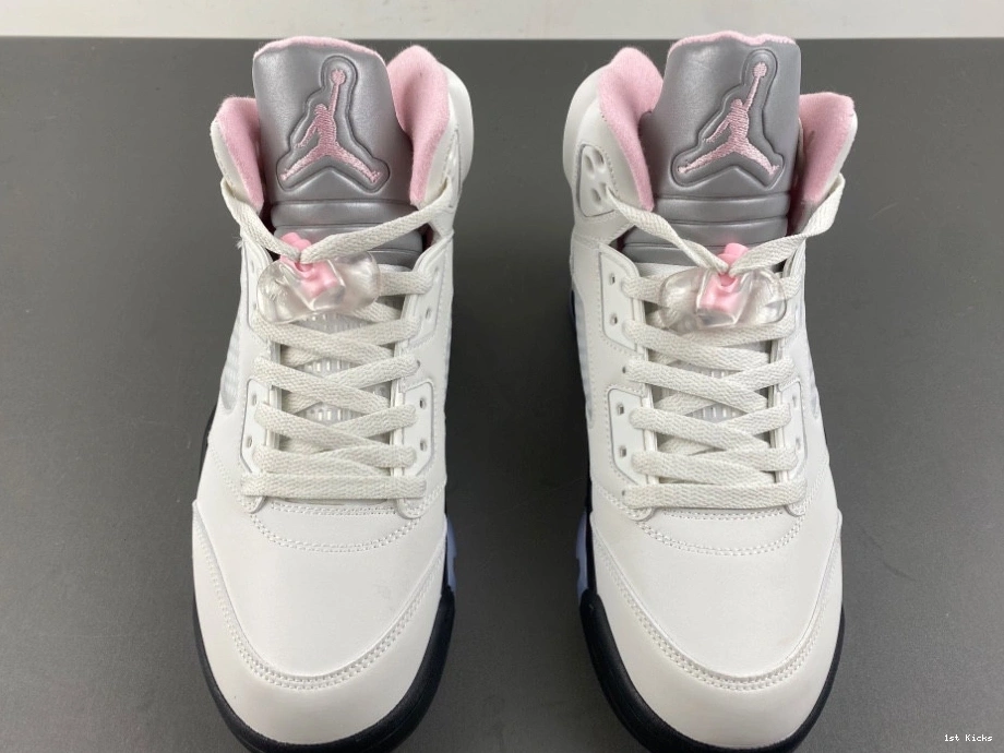 Medium  Men's HQ7978-102 5 Soft Pink Jordan Retro 1124